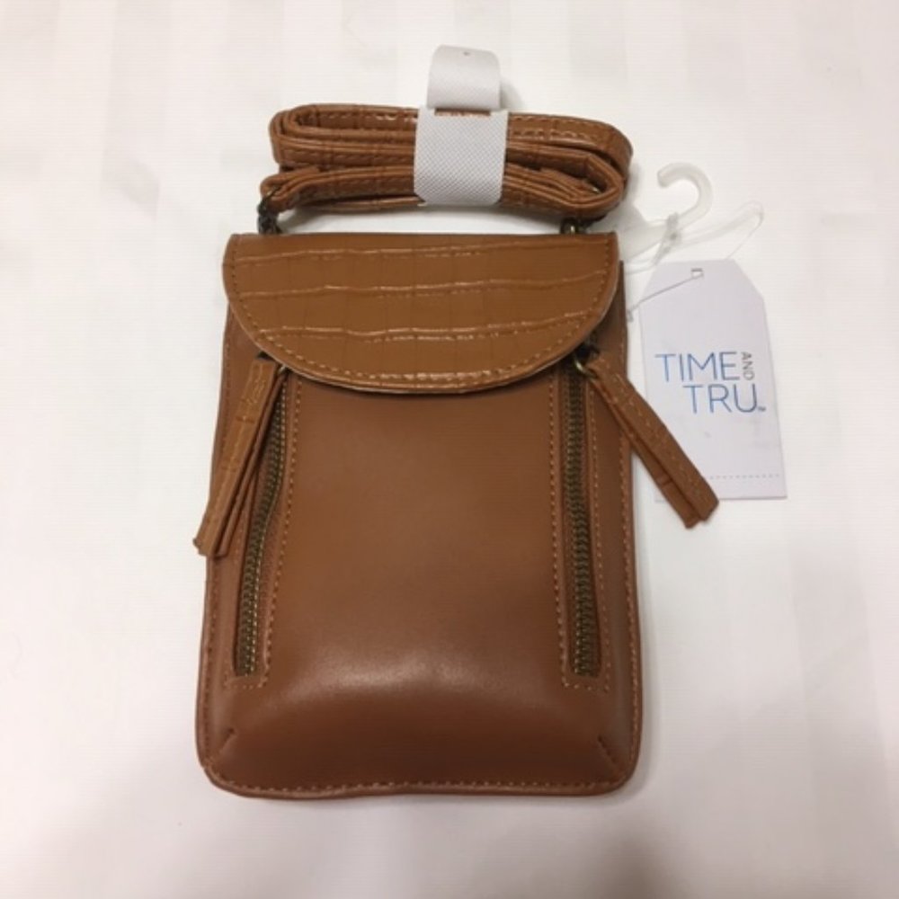 Time and Tru Brown Small Leather Purse NWT